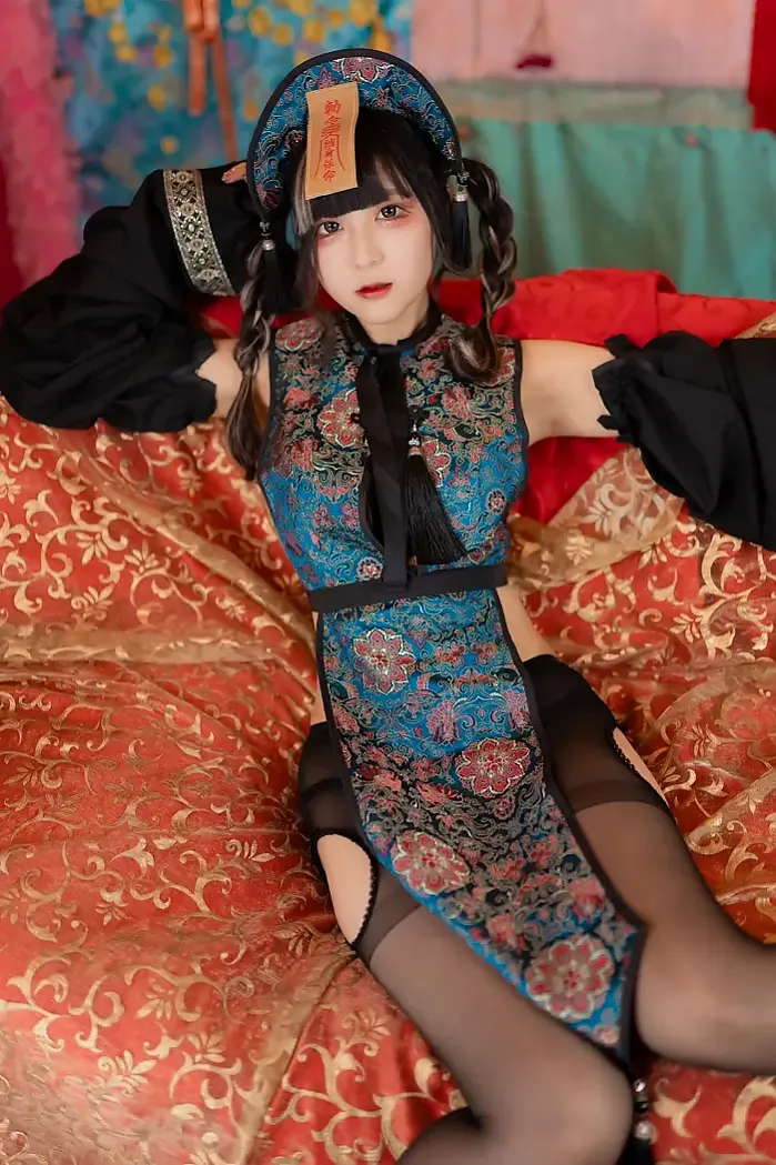 고나시 아이 사진집 「Nothing Colored 01」 Set.02