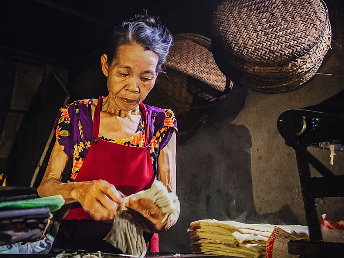 Cao Lầu 국수를 처음부터 만드는 Hội An 가족을 만나보세요