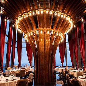 Truffle Restaurant - 랜드마크 81의 73층에 위치한 고급 유러피안 레스토랑