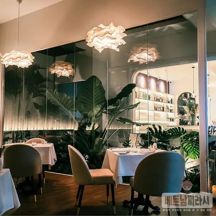 올리비아 호치민 Olivia