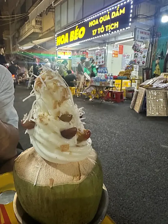 호아베오 (sinh tố hoa béo) 망고가 올라간 빙수가 유명한 디저트 맛집