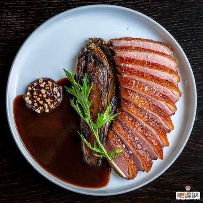 오크라 푸드바 Quince Eatery