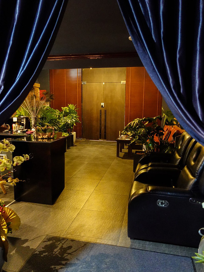 푸미흥에위치한호치민제일최신식시설두리안마사지