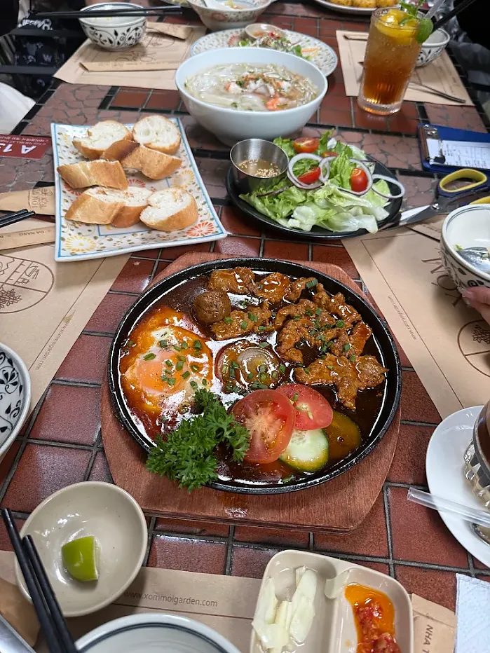 [다낭] 6가지 다양한 브랜드 식당이 모여 있는 씀모이 가든' (XomMoi Garden) 다낭점