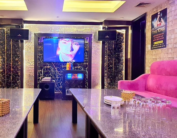 [다낭] No.1 넘버원 (구;텐프로) 가라오케