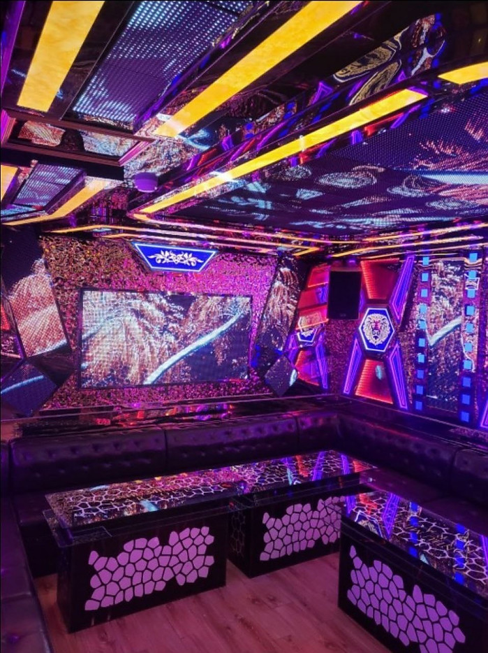 [다낭] 벤츠 가라오케