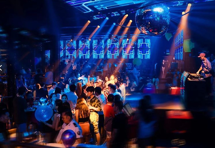 [붕타우] 88가든 양대산맥 클럽 블루문 Blue Moon - Beer Club