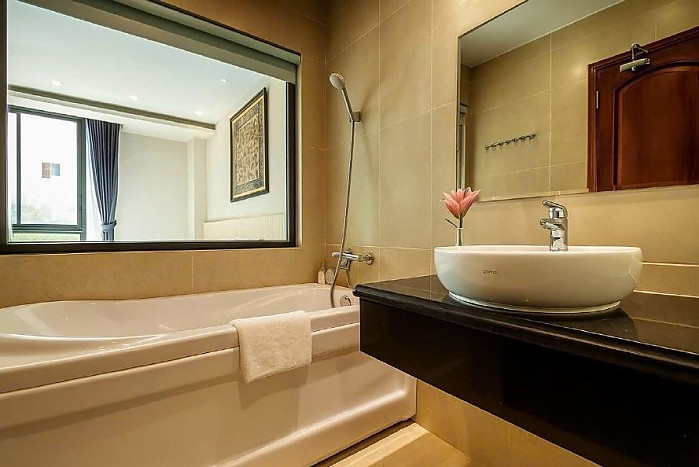 발렌타인 호텔 BALLANTINE HOTEL [7군 푸미흥]