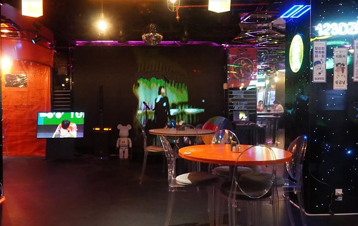 한 장소에서 즐길 수 있는 술집 풀코스 은하수 포차 / 문 루프탑 / THE STAR CLUB (7군 푸미흥)