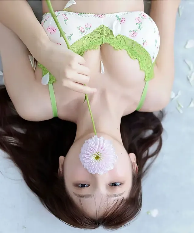 이치노세 루나 위클리 플레이보이 2025년 50호