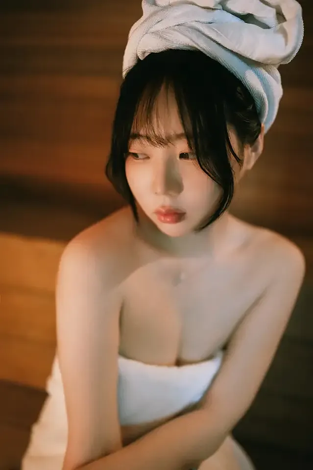 뮤아 스윗박스 사진집 「Sauna」 Set.01
