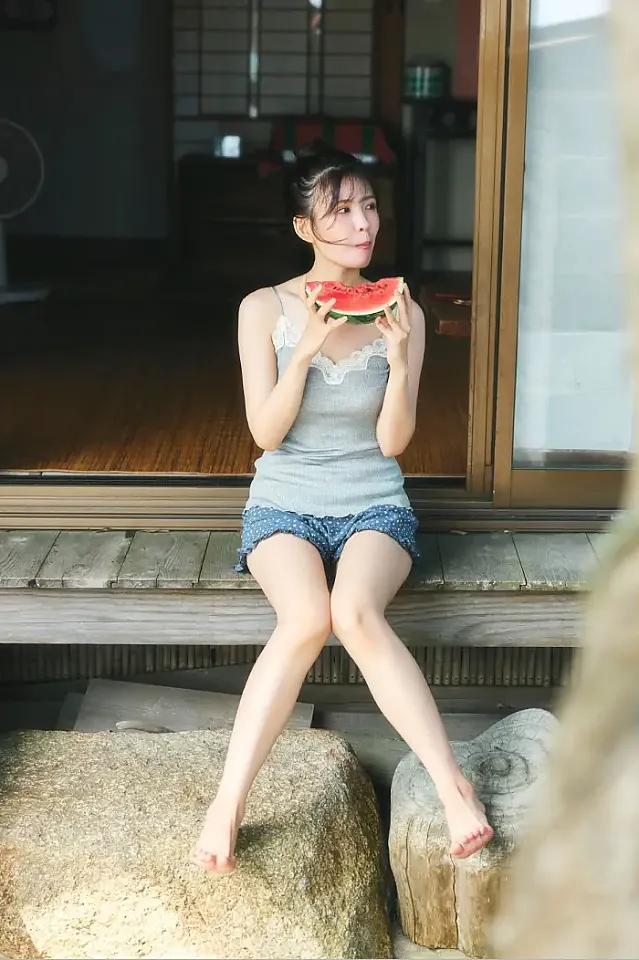 오카모토 아야카 사진집 「처음으로 물들이는 여름 」 Set.02