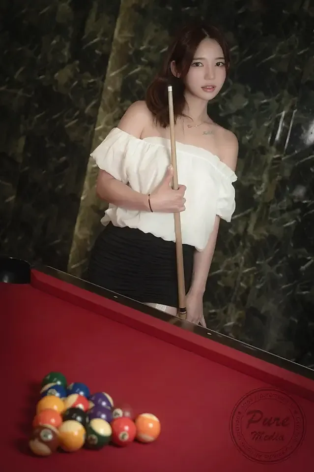 예하 퓨어 미디어 Vol.305 「하드볼 & 레드홀」 Set.01