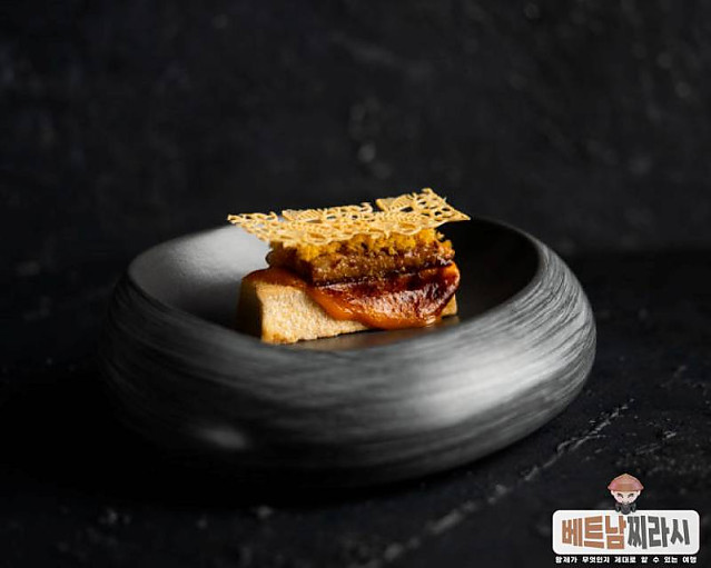 Nén Light Restaurant