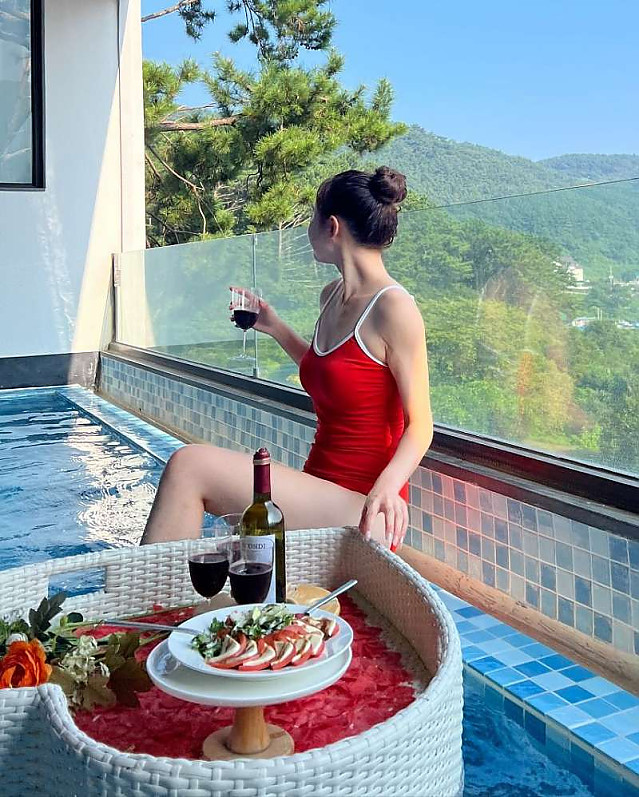 김나연 금보아 조윤경