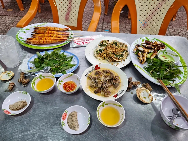 베트남 호치민 4군 OC OANH 옥오아인 해산물 거리 후기