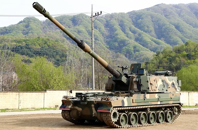 보기만해도 참 든든한 전투기와 탱크