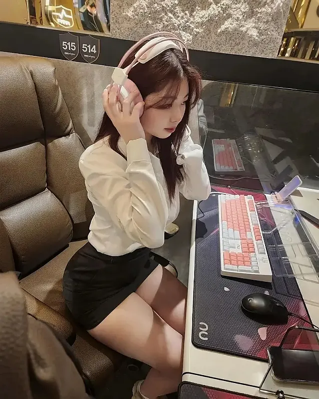 대단한 몸매를 가진 여고딩