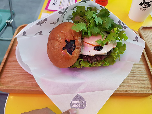 호치민 빈탄군 수제 버거 맛집 쇼군 버거(SHOGUN BURGER) 리뷰