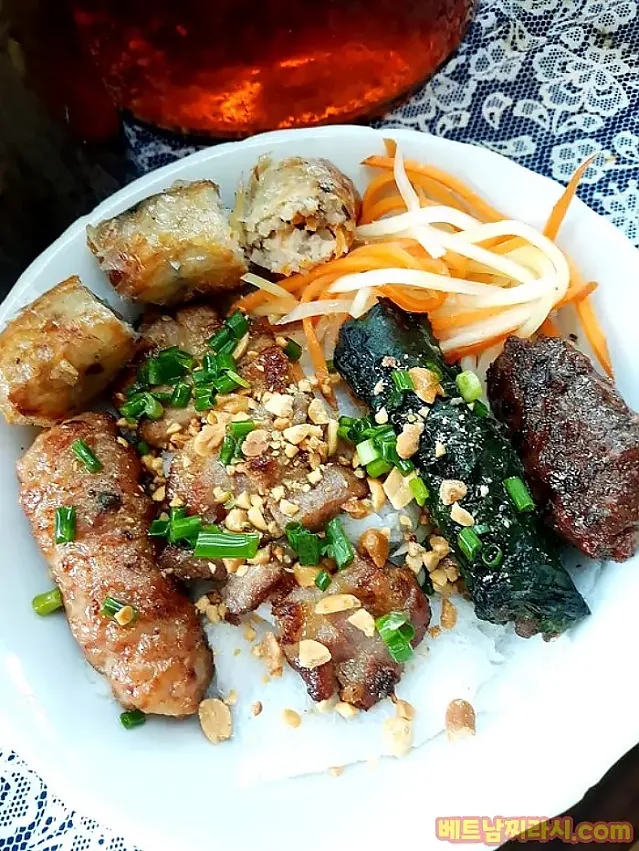 Quán Ăn Cô Liêng