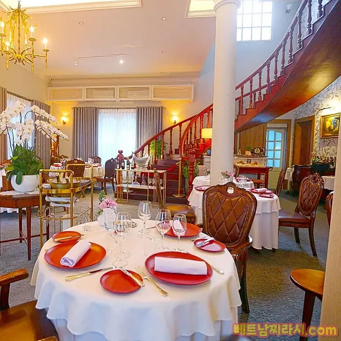 La Villa French Restaurant 맛집안내