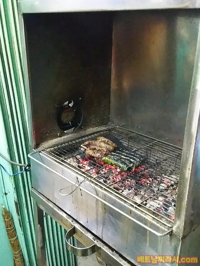 Quán Ăn Cô Liêng