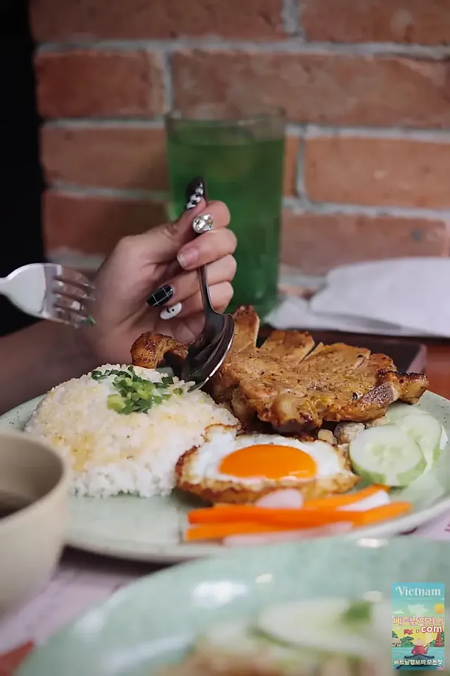 껌땀맛집 Cơm Tấm Sà Bì Chưởng - 179 Trần Bình Trọng