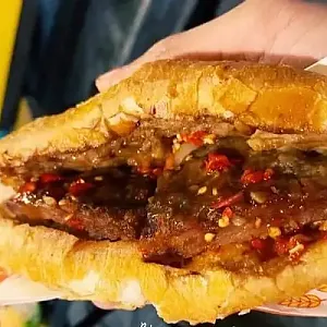 [기획]호치민시 반미 맛집 찾기 : 반미 찬꽝카이 (Banh mi Tran Quang Khai)