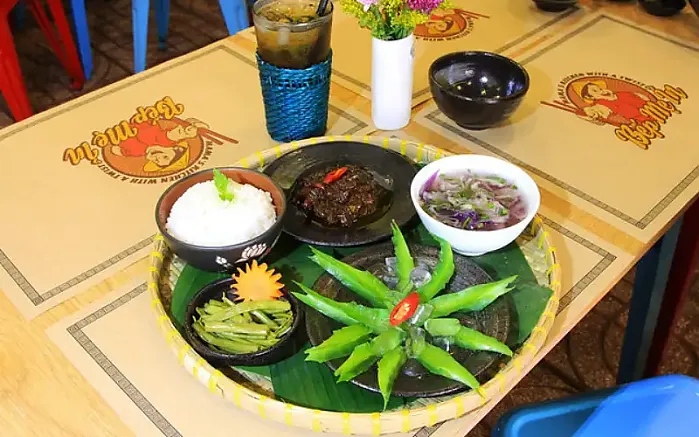 23년 반쎄오 미쉐린 맛집 밥메인 (bếp mẹ ỉn)