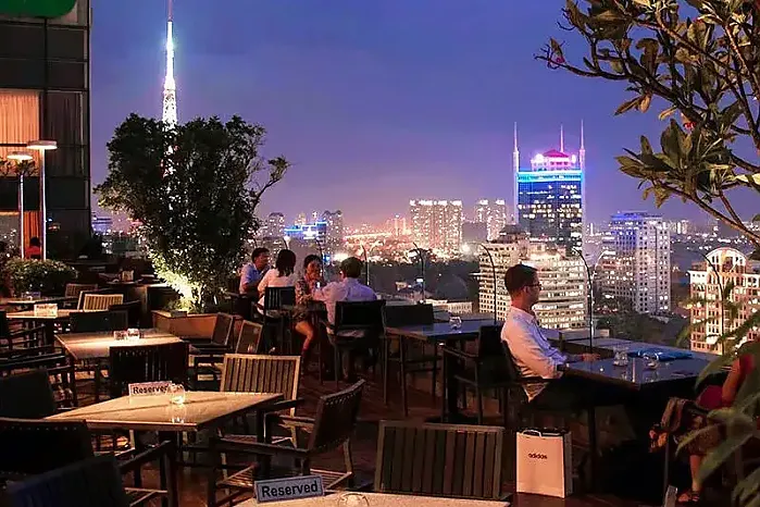 [기획 로맨틱 루프탑 식당시리즈]Shri 레스토랑 및 라운지 – Nguyen Thi Minh Khai 거리(Shri Restaurant and Lounge – Nguyen Thi Minh Khai Street)