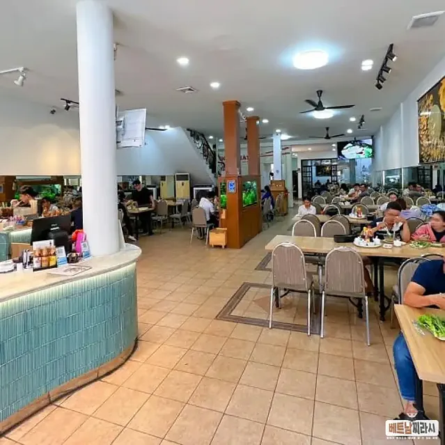 홍팟(3군) Hồng Phát (District 3)