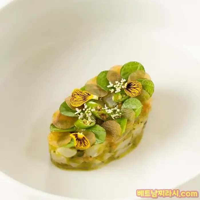 The Monkey Gallery Dining