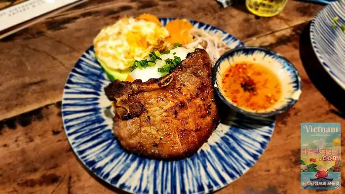 껌탐목 돼지갈비 찹쌀요리 Cơm tấm Mộc - 85 Lý Tự Trọng