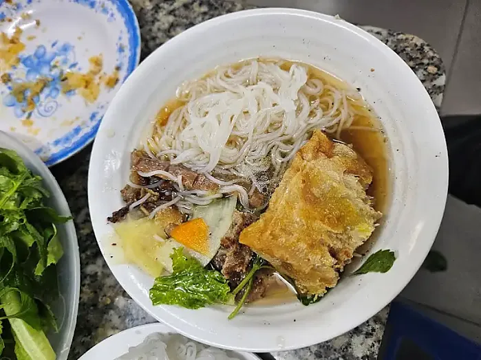 분짜 흐엉리엔 (Bún Chả Hương Liên)