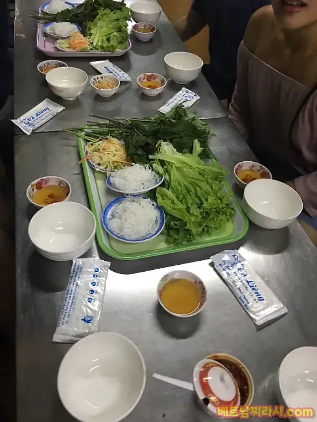 Quán Ăn Cô Liêng