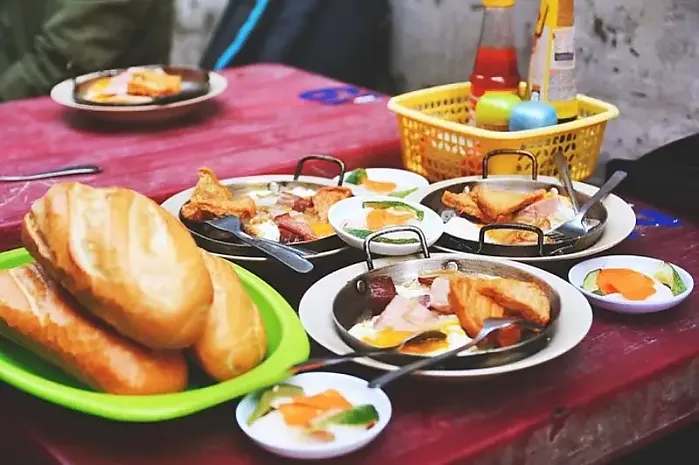 [기획]호치민시 반미 맛집 찾기:반미 호아마 (Banh mi Hoa Ma)