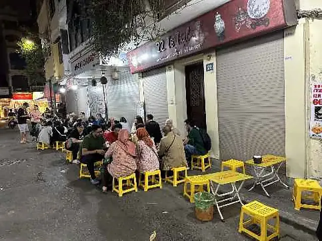 호아베오 (sinh tố hoa béo) 망고가 올라간 빙수가 유명한 디저트 맛집