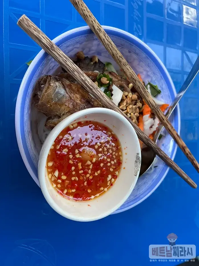 분팃 느엉 Bún Thịt Nướng Hoàng Văn