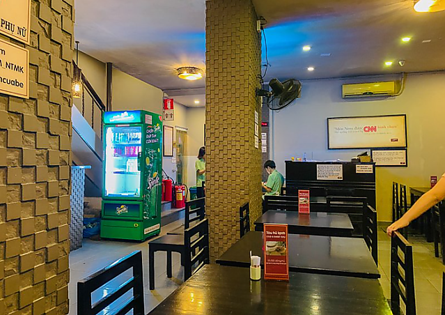 호치민 분짜 성지 '꽌넴(Quan Nem)' 솔직 후기