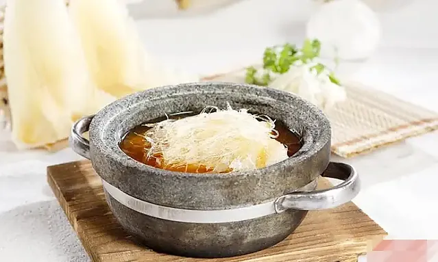 탄하이반 – 판반트리 레스토랑 (Tan Hai Van – Phan Van Tri) 정교하고 창의적인 중국 요리