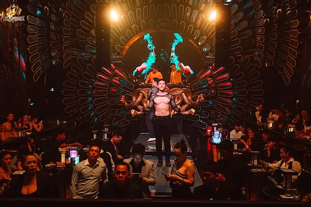 엠파이어 클럽(1군)