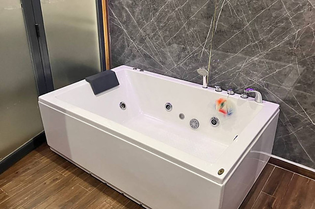 바디바디 마사지 (불건마)