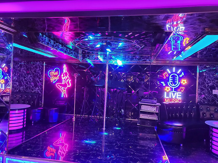 아레나 가라오케(7군)