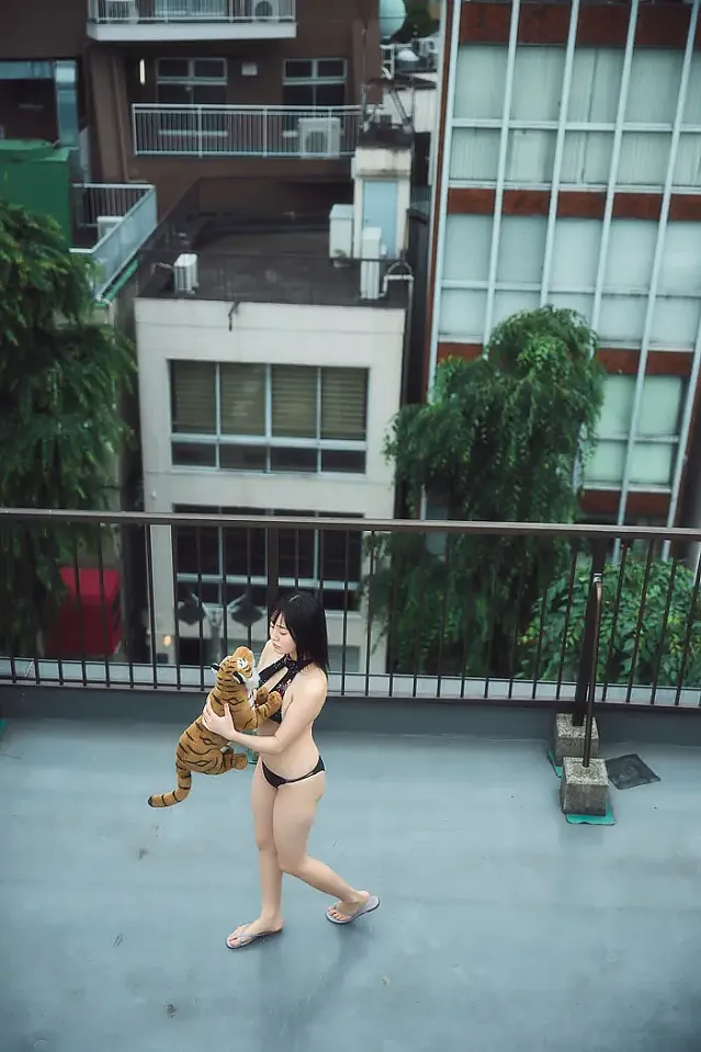 미우 시라하마 주간 챔피언 디지털 그래픽스 「여름, 허리 펴기」 Set.03